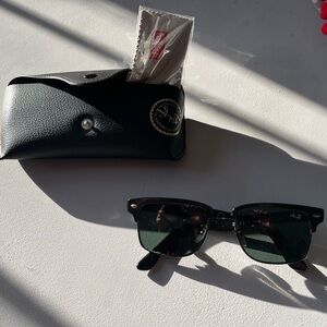 Ray-Ban Black Sunglasses with Case